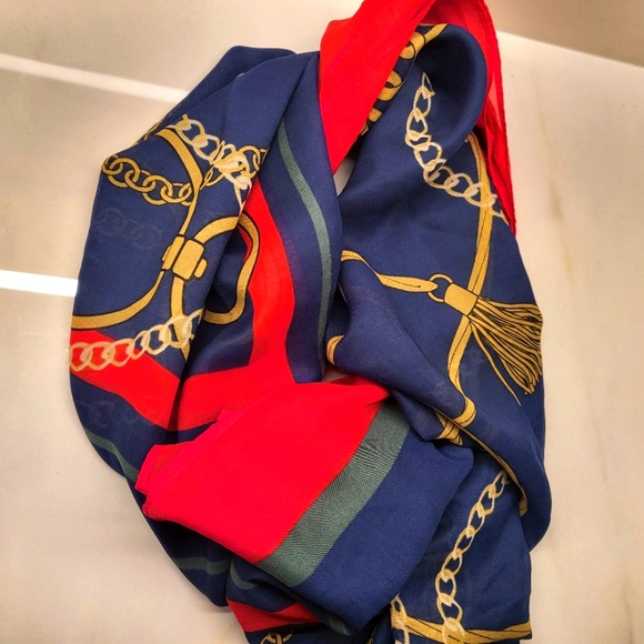 COPY - Scarf, pashmina, brand unknown, Gucci or Ralph Lauren vibes. - Picture 2 of 4
